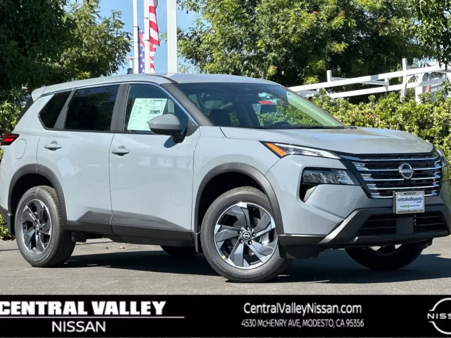 2026 Nissan Rogue SV photo 1