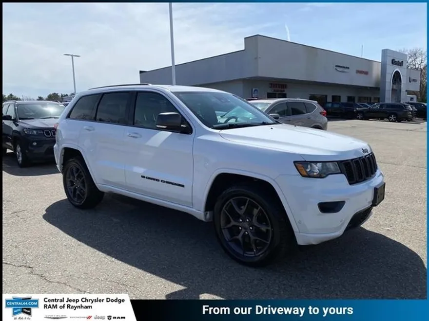 2021 Jeep Grand Cherokee Anniversary Edition photo 1