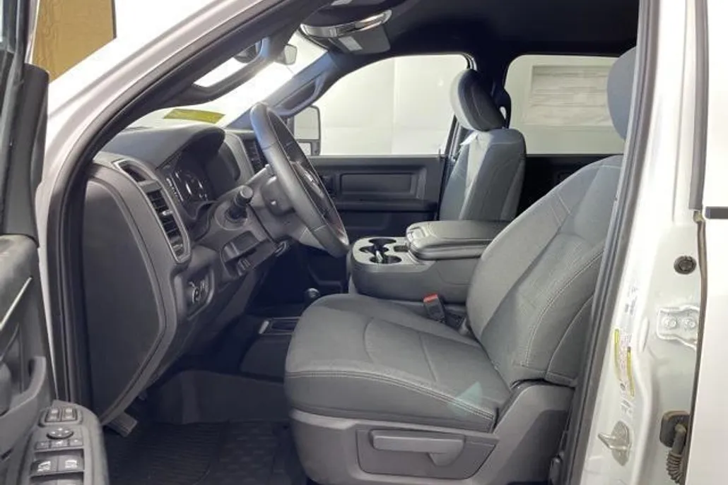 2023 Ram 2500 Tradesman photo 1