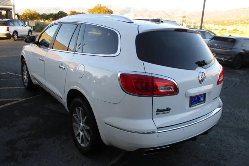 2016 Buick Enclave Leather photo 1