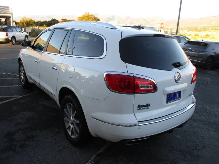 2016 Buick Enclave Leather photo 1