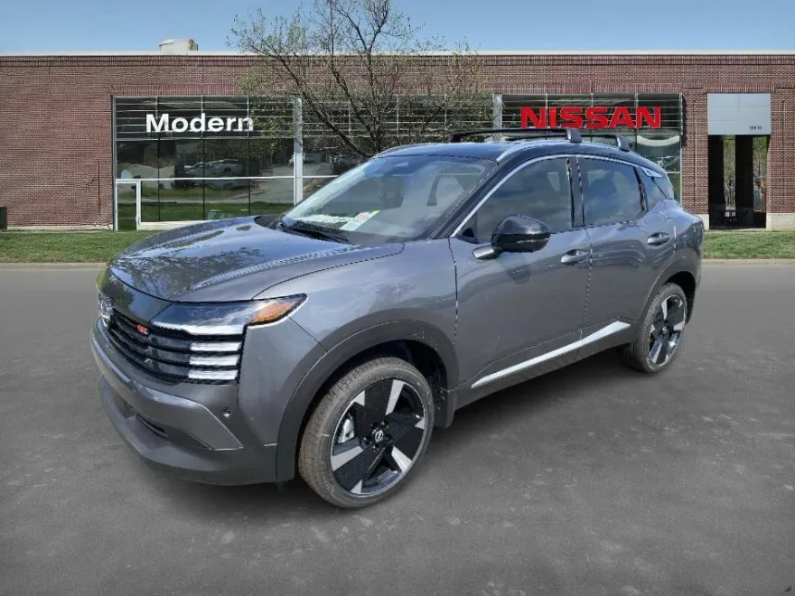 2025 Nissan Kicks SR photo 1