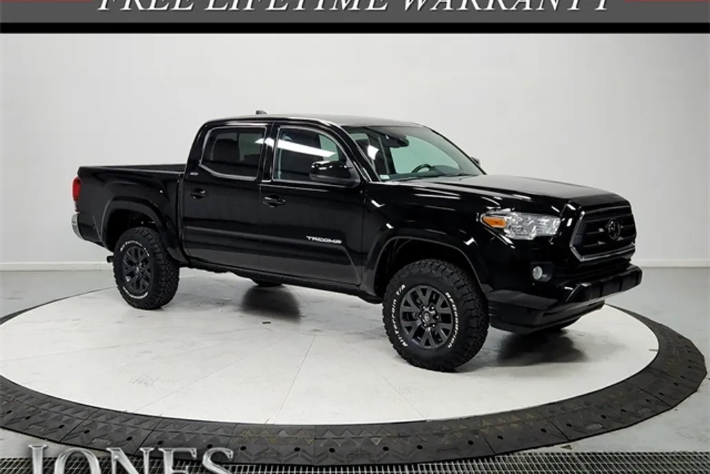 2023 Toyota Tacoma SR5 V6 photo 1