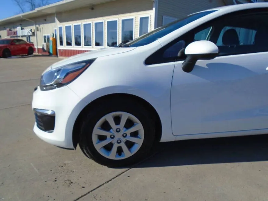 2017 Kia Rio LX photo 1