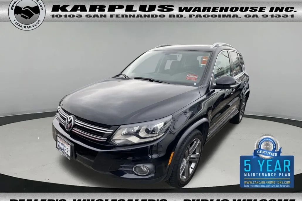 2017 Volkswagen Tiguan Sport photo 1