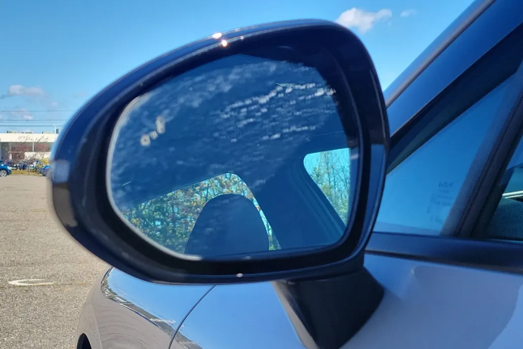 2023 Kia K5 GT-Line photo 1