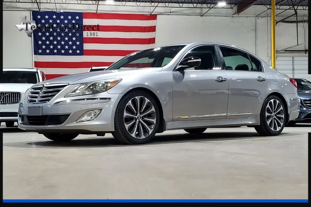 2013 Hyundai Genesis 5.0 R-Spec photo 1