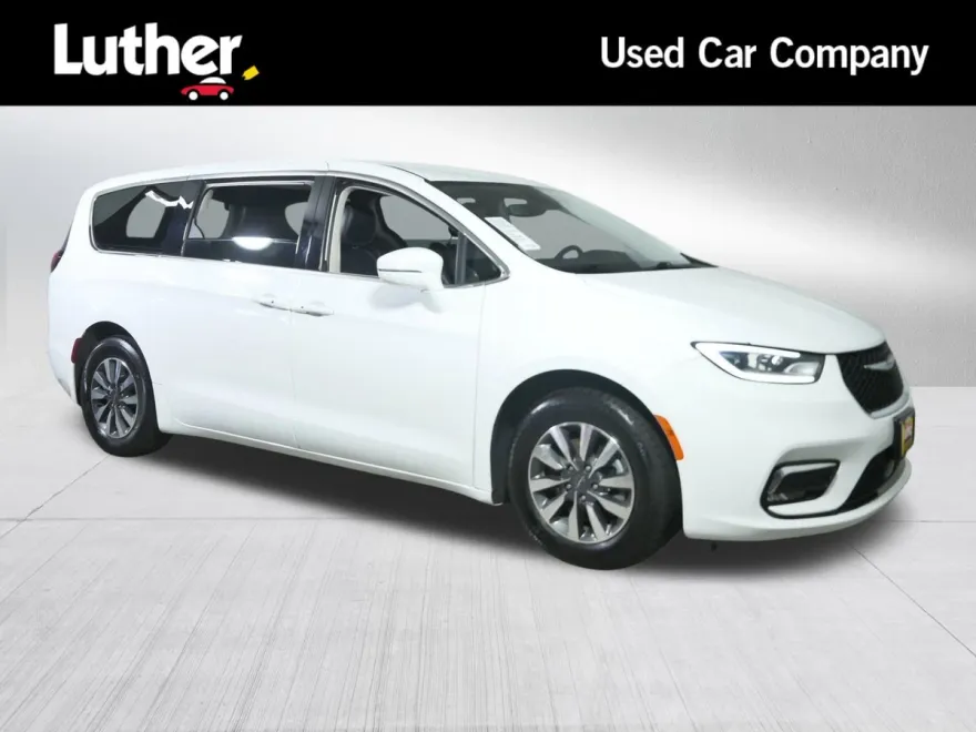 2022 Chrysler Pacifica Hybrid Touring L photo 1