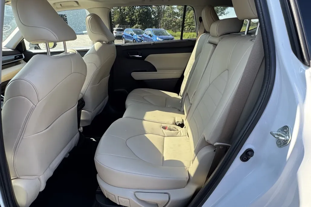 2022 Toyota Highlander Hybrid XLE photo 1
