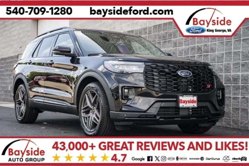 2025 Ford Explorer ST photo 1