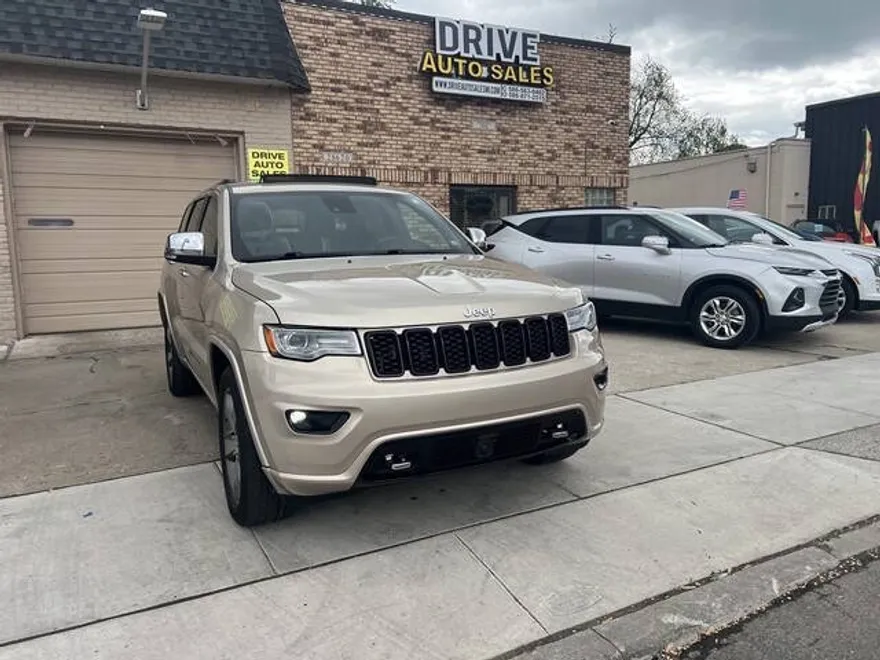 2015 Jeep Grand Cherokee Overland photo 1