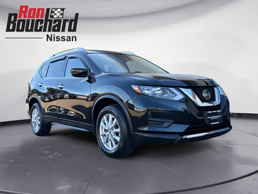 2019 Nissan Rogue SV photo 1