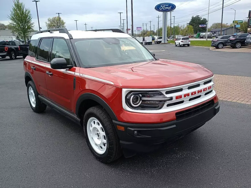 2024 Ford Bronco Sport Heritage photo 1