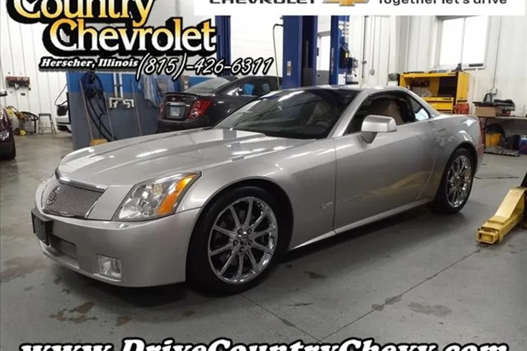 2008 Cadillac XLR Base photo 1