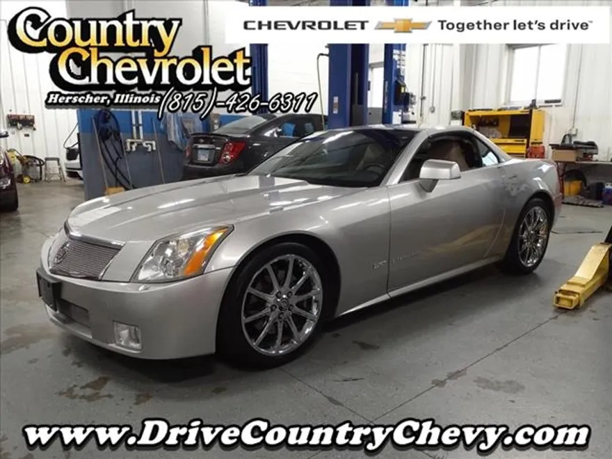 2008 Cadillac XLR Base photo 1