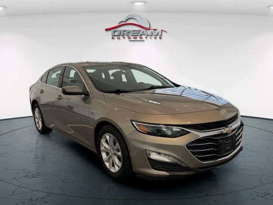 2022 Chevrolet Malibu 1LT photo 1