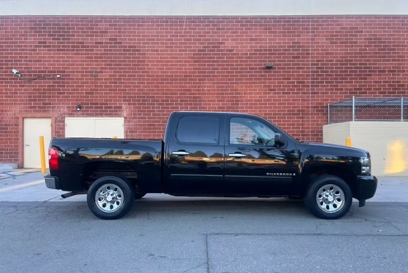 2007 Chevrolet Silverado 1500 LS photo 1