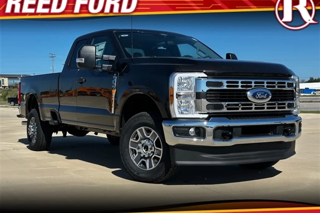 2025 Ford F-350 XLT photo 1