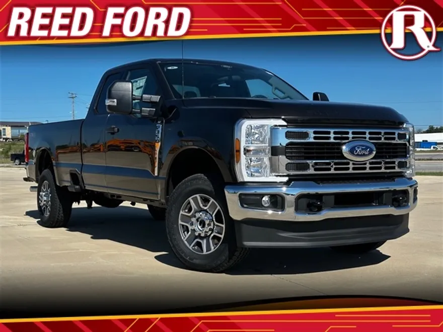 2025 Ford F-350 XLT photo 1