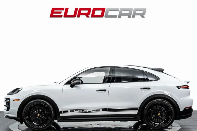 2024 Porsche Cayenne Coupe Turbo GT photo 1