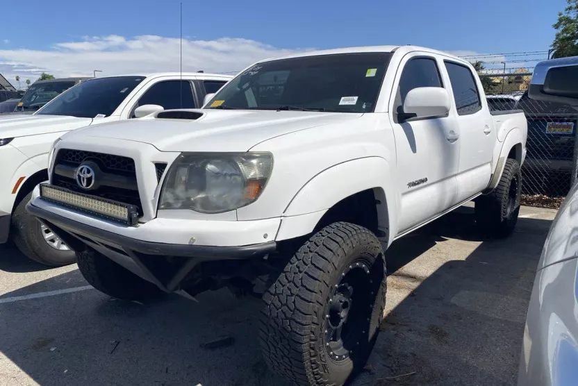 2011 Toyota Tacoma PreRunner photo 1