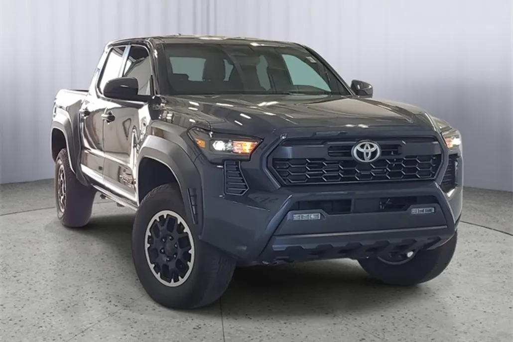 2024 Toyota Tacoma TRD Off-Road photo 1
