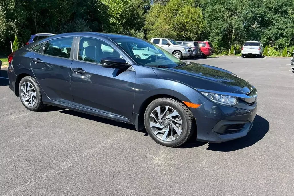 2016 Honda Civic EX photo 1