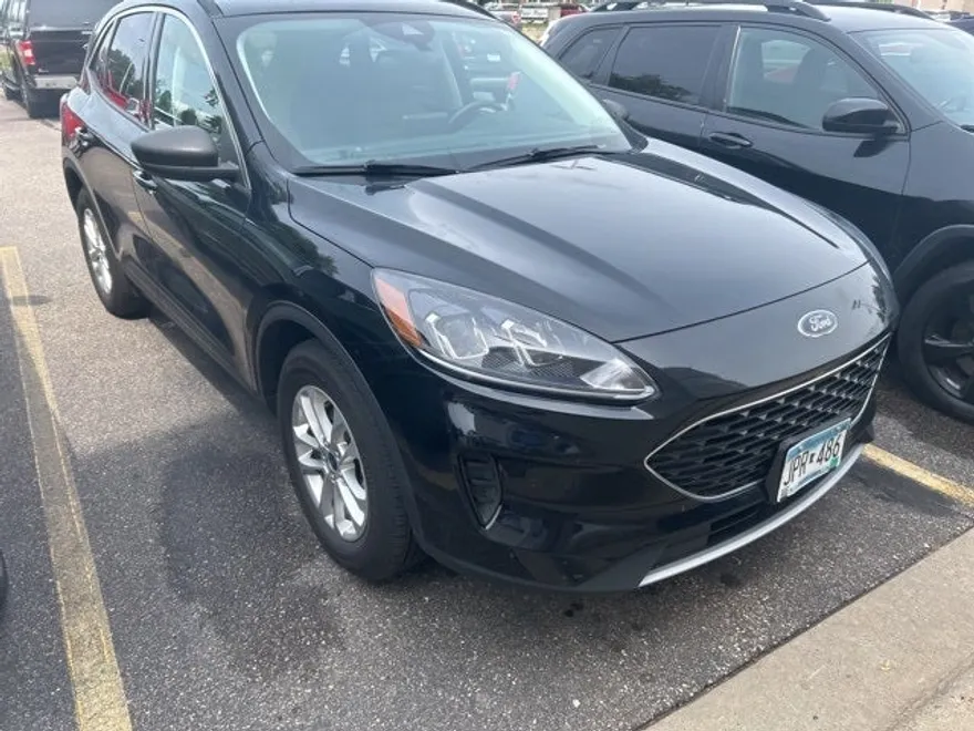 2022 Ford Escape SE Hybrid photo 1