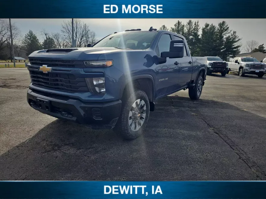 2025 Chevrolet Silverado 2500HD Custom photo 1