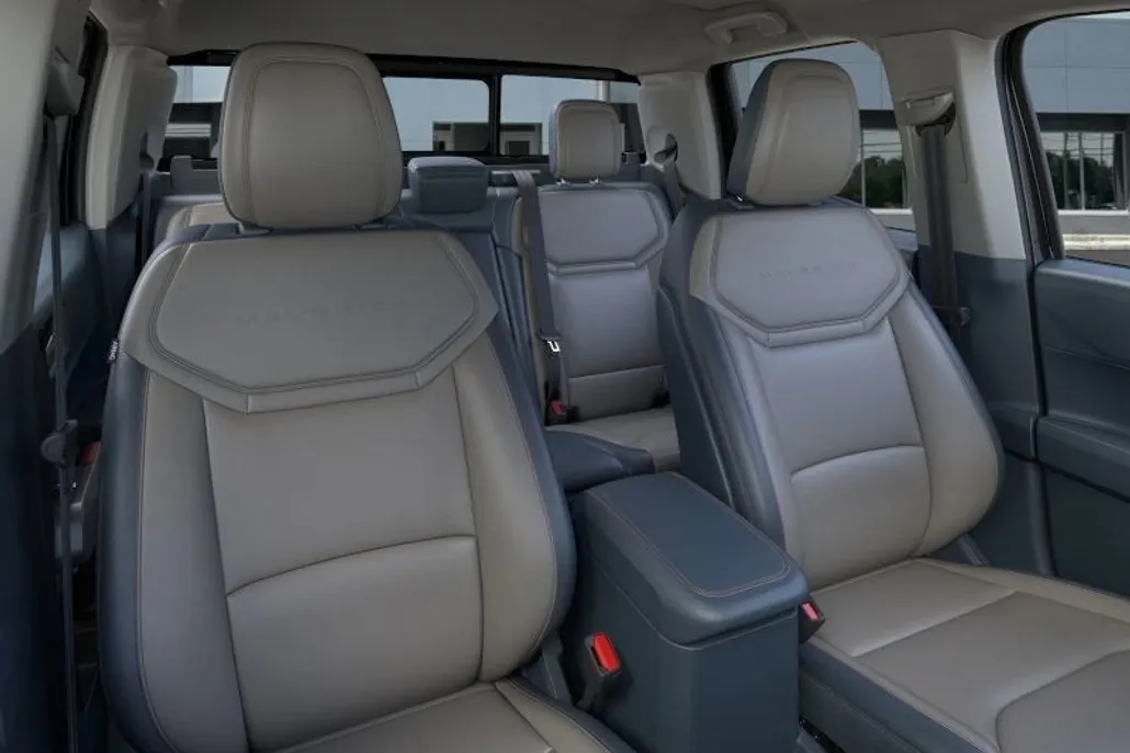 2025 Ford Maverick Lariat photo 1