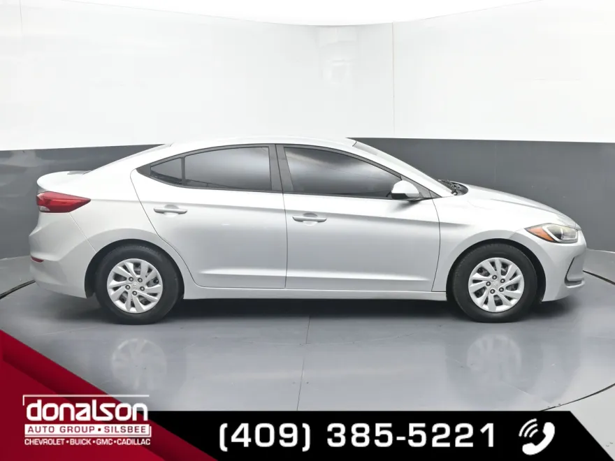 2018 Hyundai Elantra SE photo 1