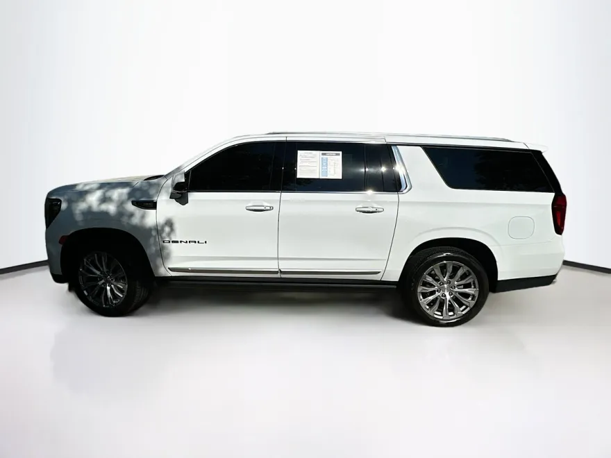 2023 Gmc Yukon XL Denali photo 1