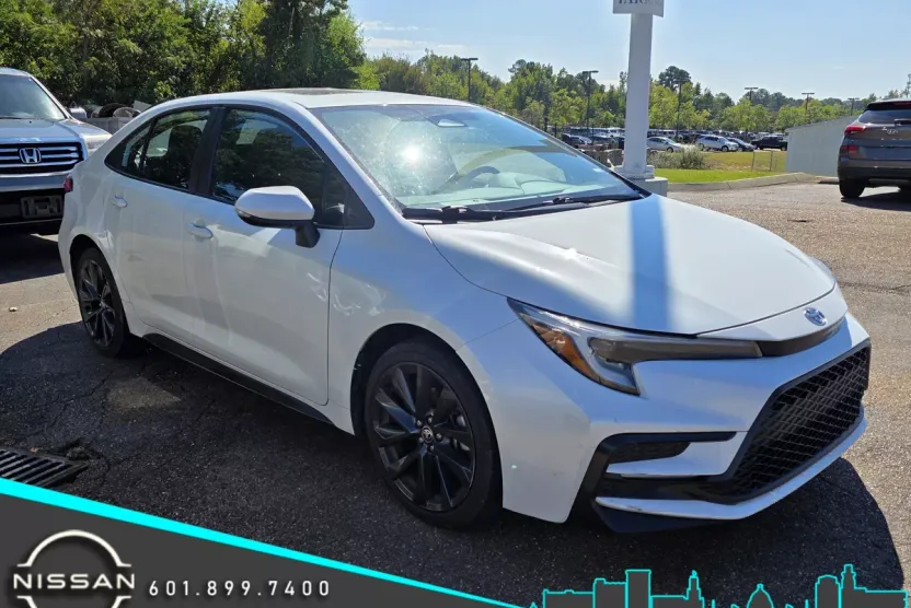 2024 Toyota Corolla SE Premium photo 1