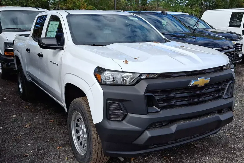 2026 Chevrolet Colorado Work Truck photo 1
