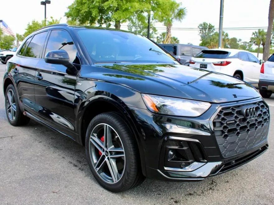 2024 Audi Q5 S line Prestige 55 TFSI Premium photo 1