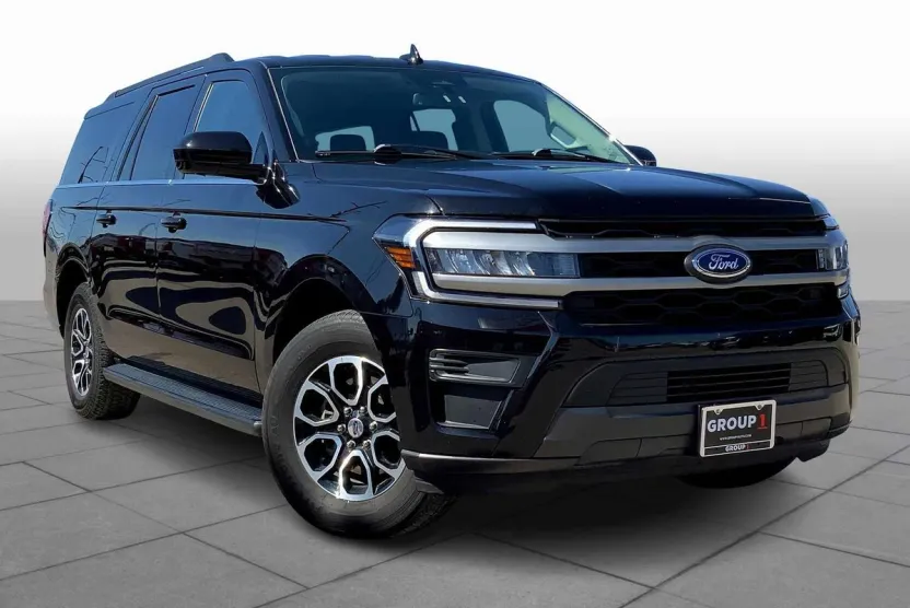 2024 Ford Expedition MAX XLT photo 1