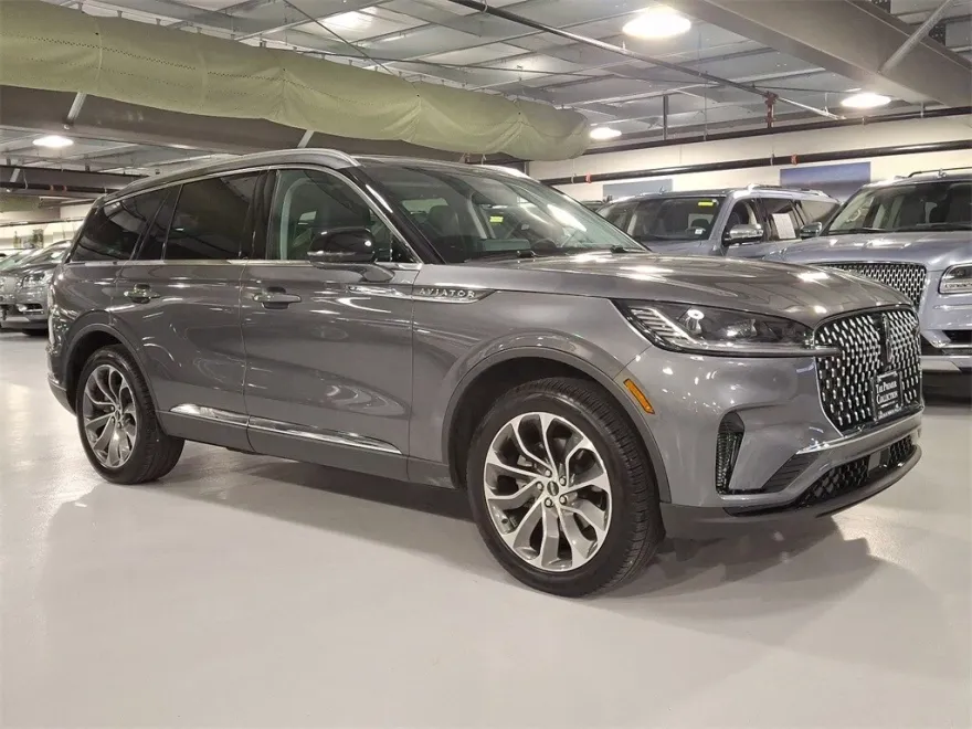 2025 Lincoln Aviator Reserve photo 1