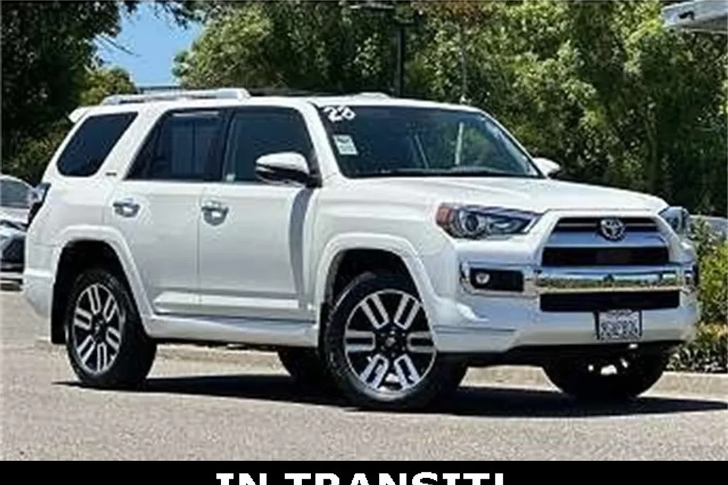 2023 Toyota 4Runner Limited photo 1