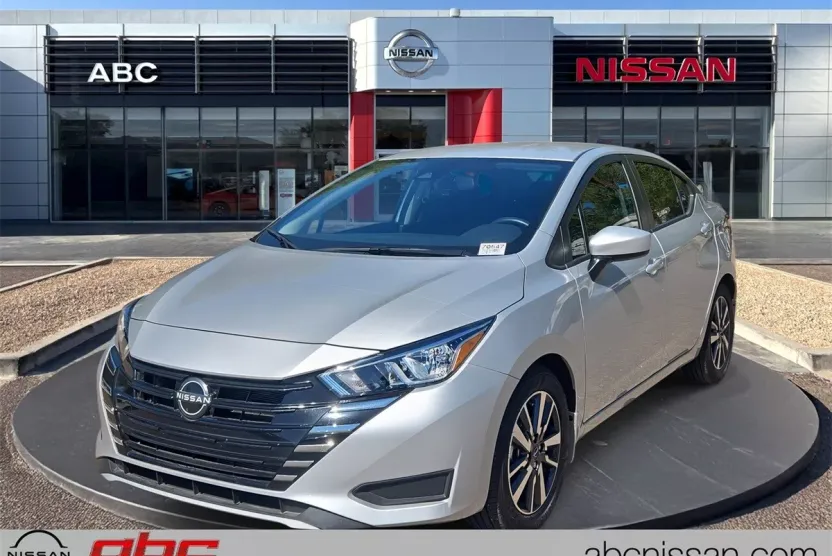 2024 Nissan Versa 1.6 SV Sedan photo 1