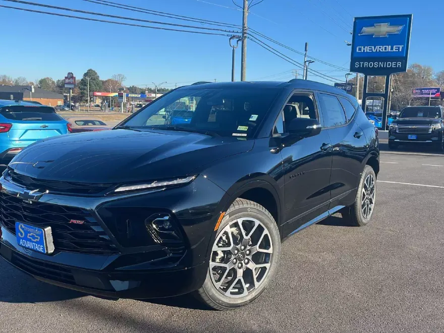 2025 Chevrolet Blazer RS photo 1