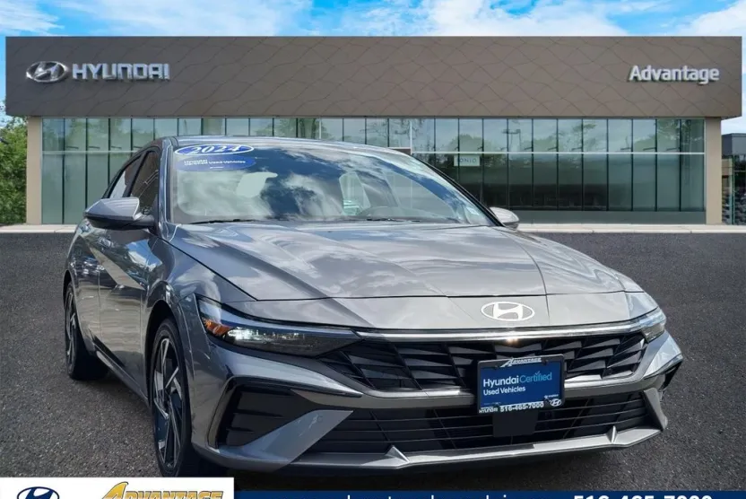 2024 Hyundai Elantra Hybrid Limited photo 1