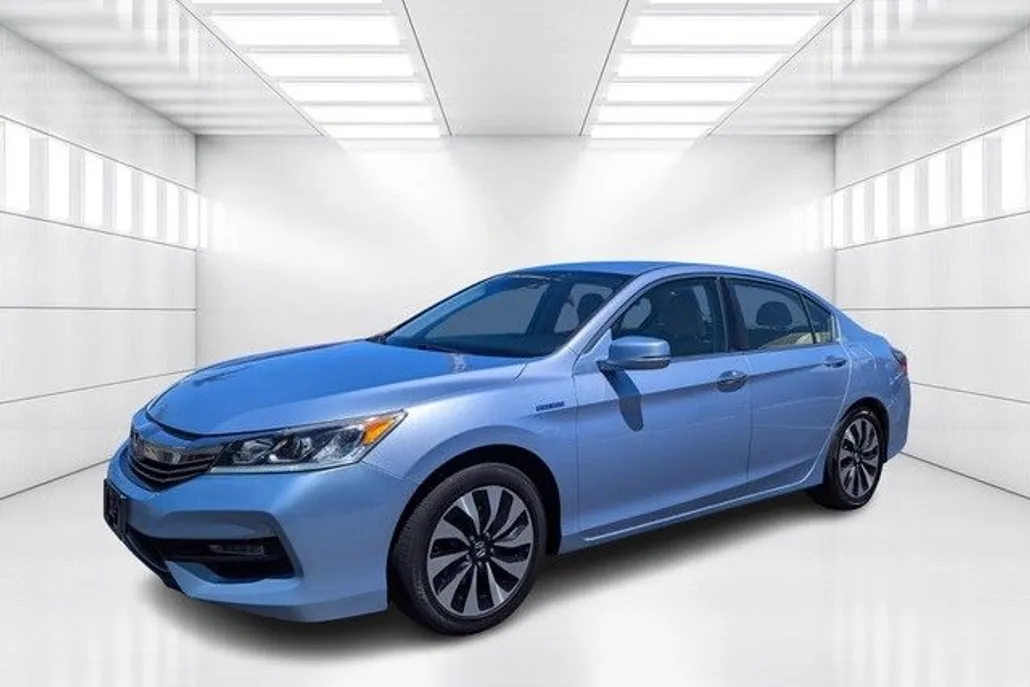2017 Honda Accord Hybrid photo 1