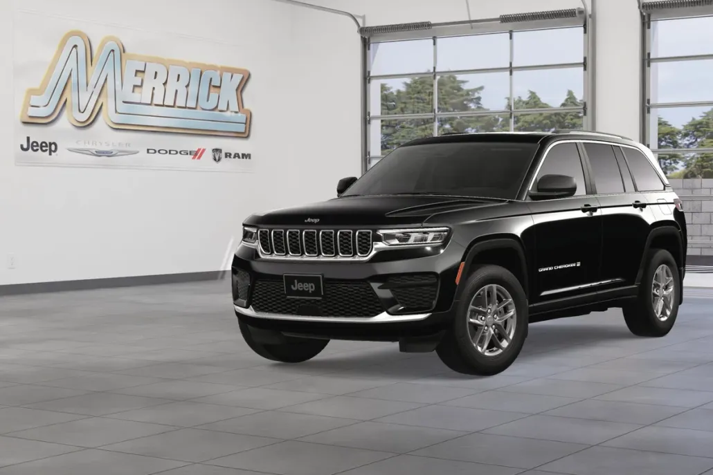 2025 Jeep Grand Cherokee Laredo photo 1