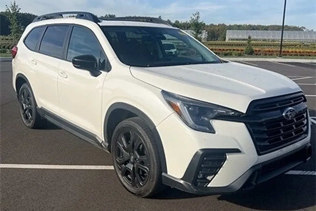 2025 Subaru Ascent Onyx Edition photo 1