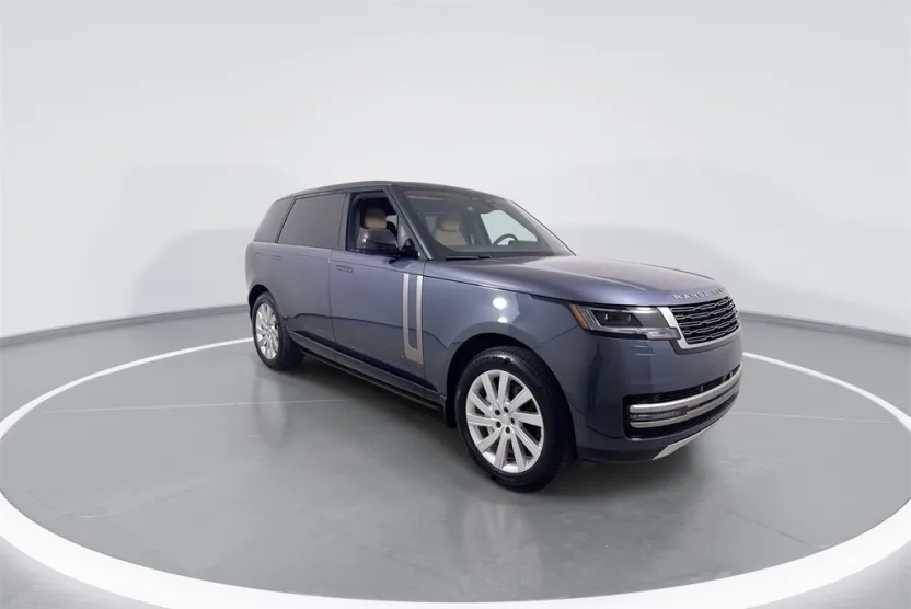 2025 Land Rover Range Rover SE photo 1