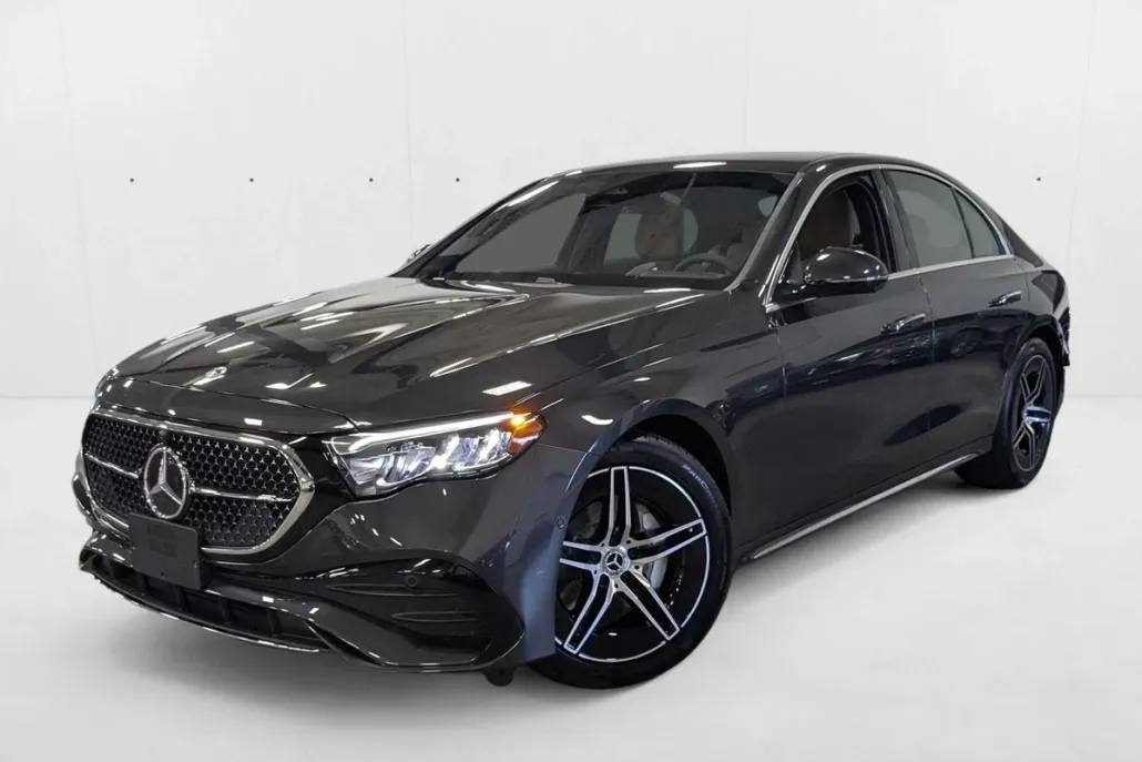2025 Mercedes Benz E 350 4MATIC Sedan photo 1
