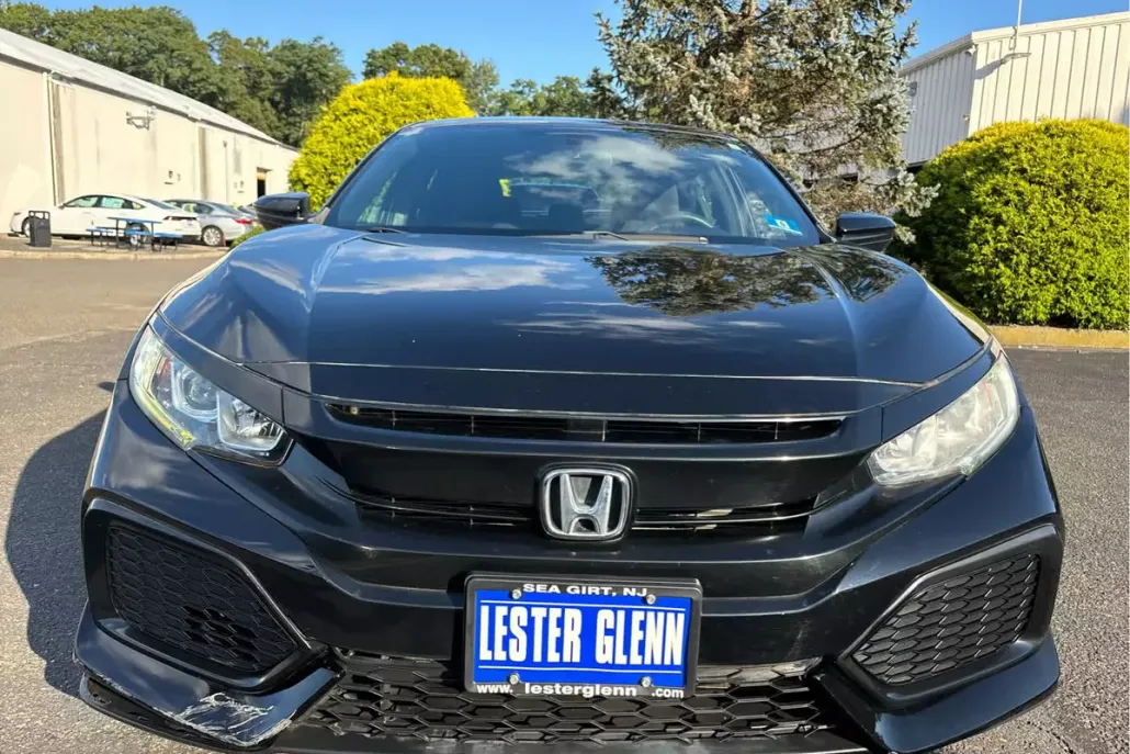 2018 Honda Civic Hatchback LX photo 1