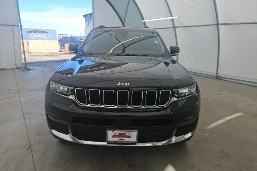 2022 Jeep Grand Cherokee Limited photo 1