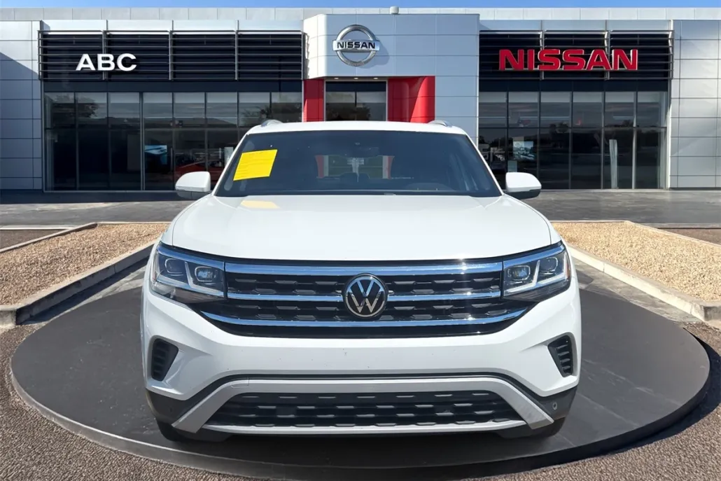 2023 Volkswagen Atlas Cross Sport V6 SE Technology photo 1