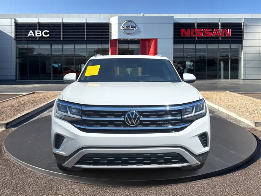 2023 Volkswagen Atlas Cross Sport V6 SE Technology photo 1
